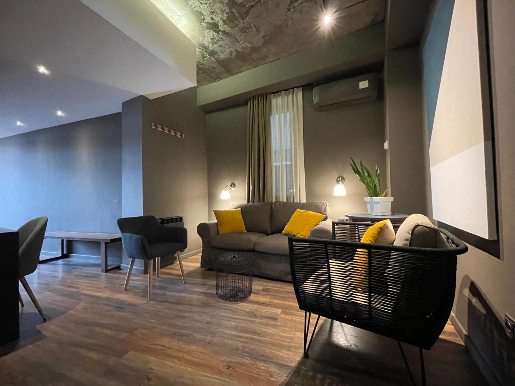 شقة Moma, Contemporary Design At Old Tbilisi. Perfect Location المظهر الخارجي الصورة